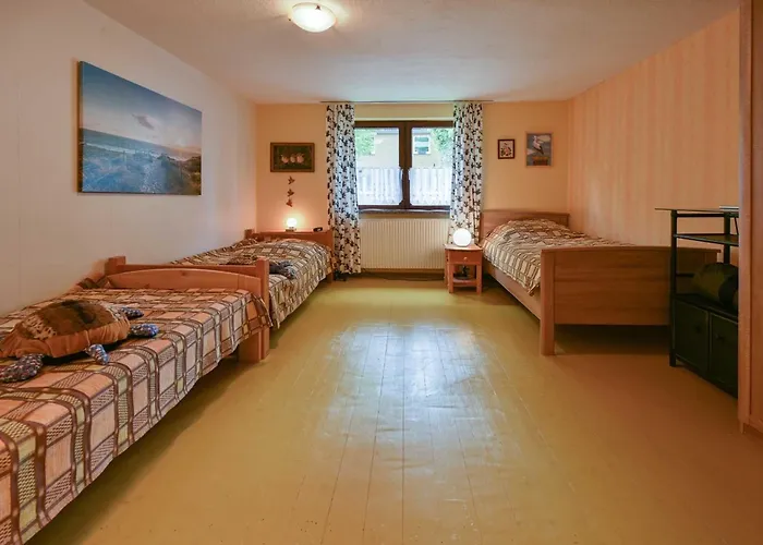 Am Storchennest * Grube